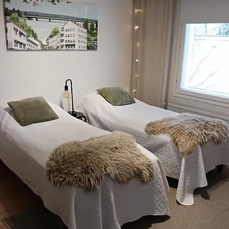 Apartmán Cozy With Sauna And Free Parking