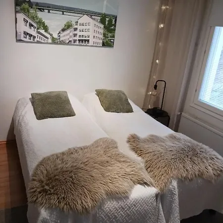 Cozy With Sauna And Free Parking Ροβανιέμι